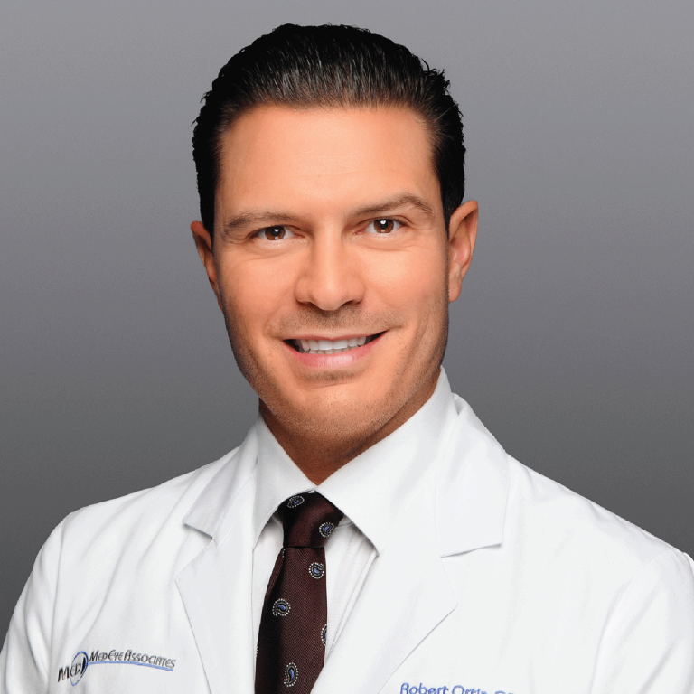 Robert Ortiz, OD MedEye Associates Eye Doctor Miami MedEye Associates